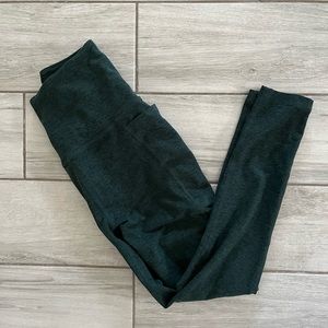 Beyond Yoga Spacedye Out Of Pocket High Waisted Midi Leggings in Green